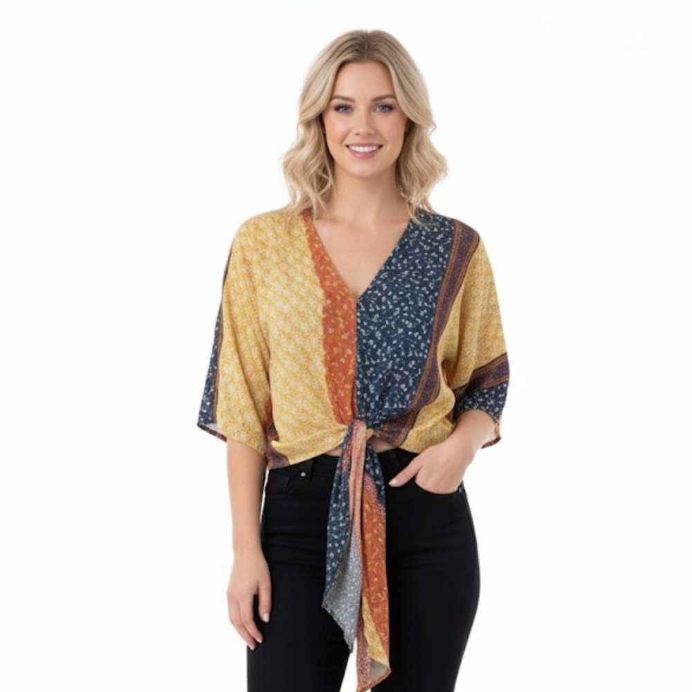 Polly & Esther size medium boho tie front top